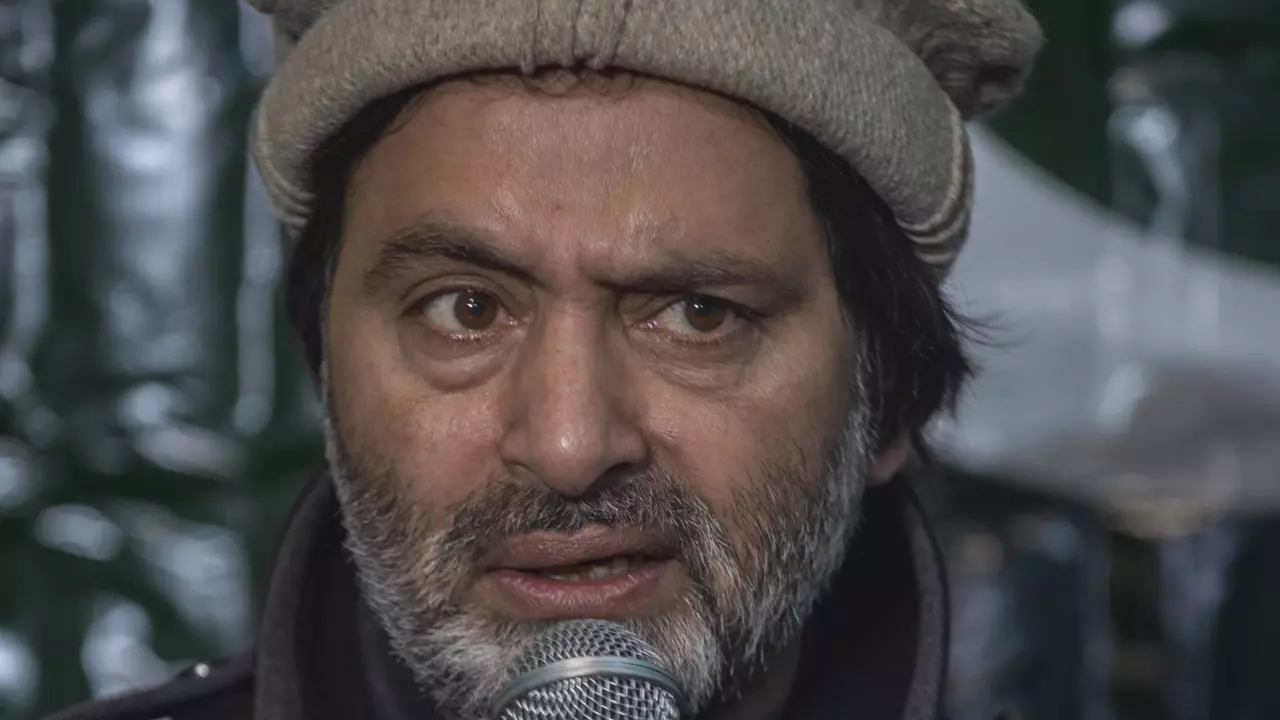 यासीन मलिक की खतरनाक कहानी, ISI और लश्कर से मांगी थी जान की भीख; RSS और शंकराचार्यों से... यासीन मलिक की खतरनाक कहानी, ISI और लश्कर से मांगी थी जान की भीख; RSS और शंकराचार्यों से...
