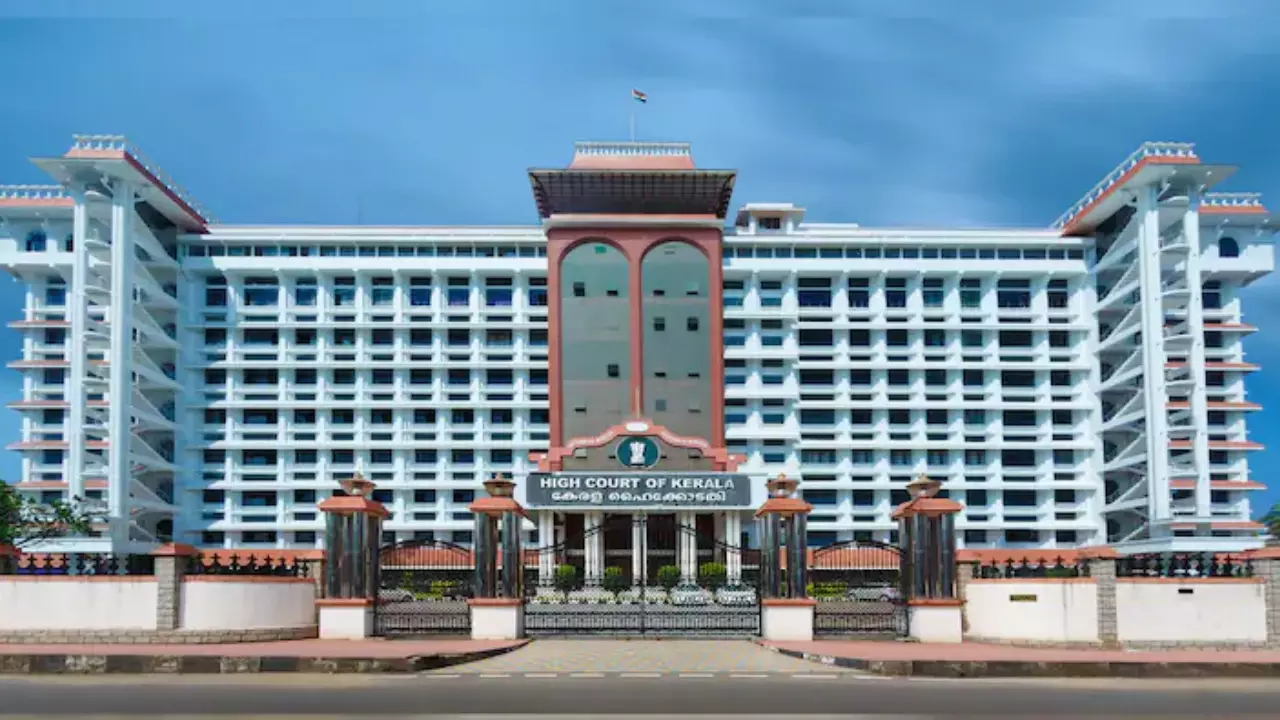 ख्याल नहीं रख सकते तो एक से ज्यादा बीवियां नहीं रख सकते मुस्लिम पुरुष, केरल HC का बड़ा फैसला ख्याल नहीं रख सकते तो एक से ज्यादा बीवियां नहीं रख सकते मुस्लिम पुरुष, केरल HC का बड़ा फैसला
