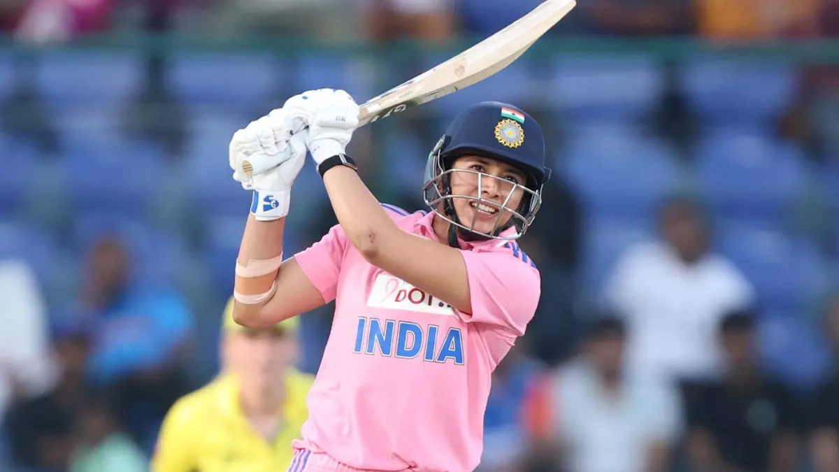 IND W vs AUS W: 23 गेंद पर 51 रन... Mandhana ने रचा इतिहास, ODI में भारत की तरफ से जड़ी सबसे तेज फिफ्टी-VIDEO IND W vs AUS W: 23 गेंद पर 51 रन... Mandhana ने रचा इतिहास, ODI में भारत की तरफ से जड़ी सबसे तेज फिफ्टी-VIDEO