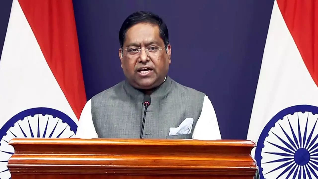 Aaj ki Taaza Khabar: H1B Visa के नए नियम पर विदेश मंत्रालय का बयान- असर का अध्ययन कर रहे- पढें 20 सितंबर की बड़ी खबरें