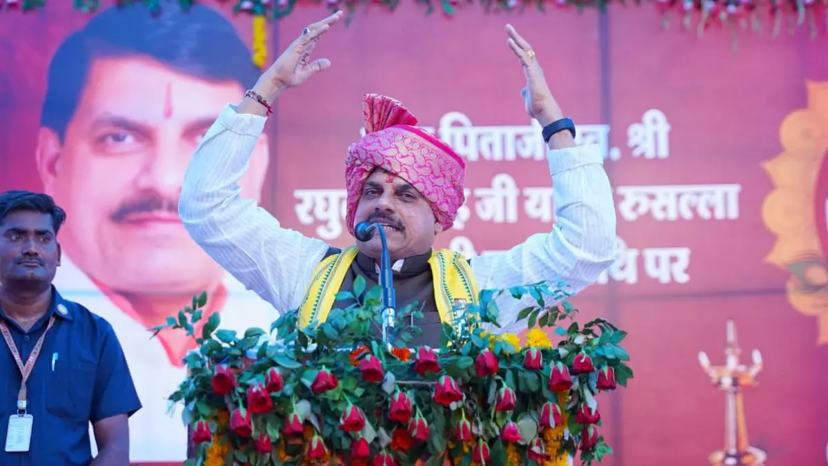 कोई कांग्रेसी आए तो बहनें चप्पल तैयार रखना... लाडली बहना योजना लेकर कांग्रेस पर जमकर बरसे CM मोहन यादव, जानें और क्या कहा? कोई कांग्रेसी आए तो बहनें चप्पल तैयार रखना... लाडली बहना योजना लेकर कांग्रेस पर जमकर बरसे CM मोहन यादव, जानें और क्या कहा?
