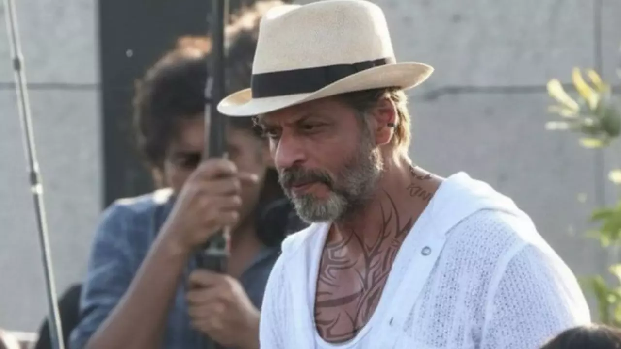 King से लीक हुई शूटिंग की तस्वीरें, अलग ही अंदाज में दिखे Shahrukh Khan
