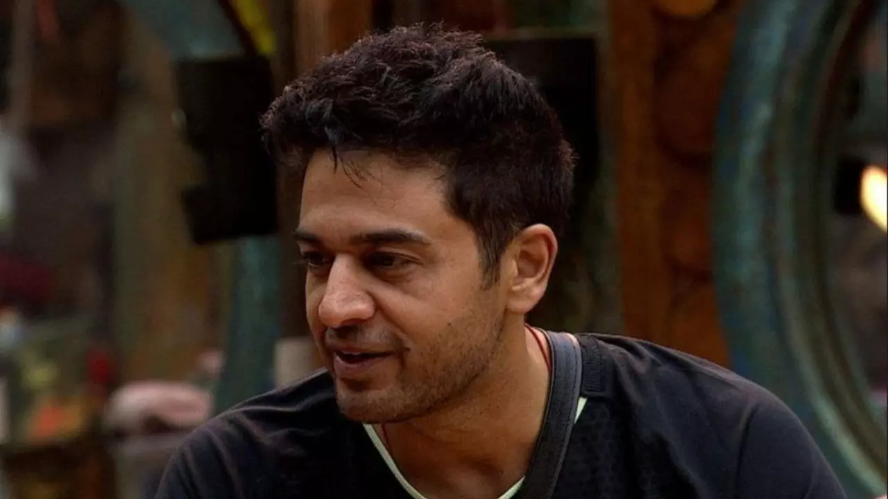 Bigg Boss 19 : तमाशे की जरूरत नहीं...Salman Khan की कड़ी नसीहत के बाद Gaurav Khanna के फैंस ने लिया स्टैंड Bigg Boss 19 : तमाशे की जरूरत नहीं...Salman Khan की कड़ी नसीहत के बाद Gaurav Khanna के फैंस ने लिया स्टैंड