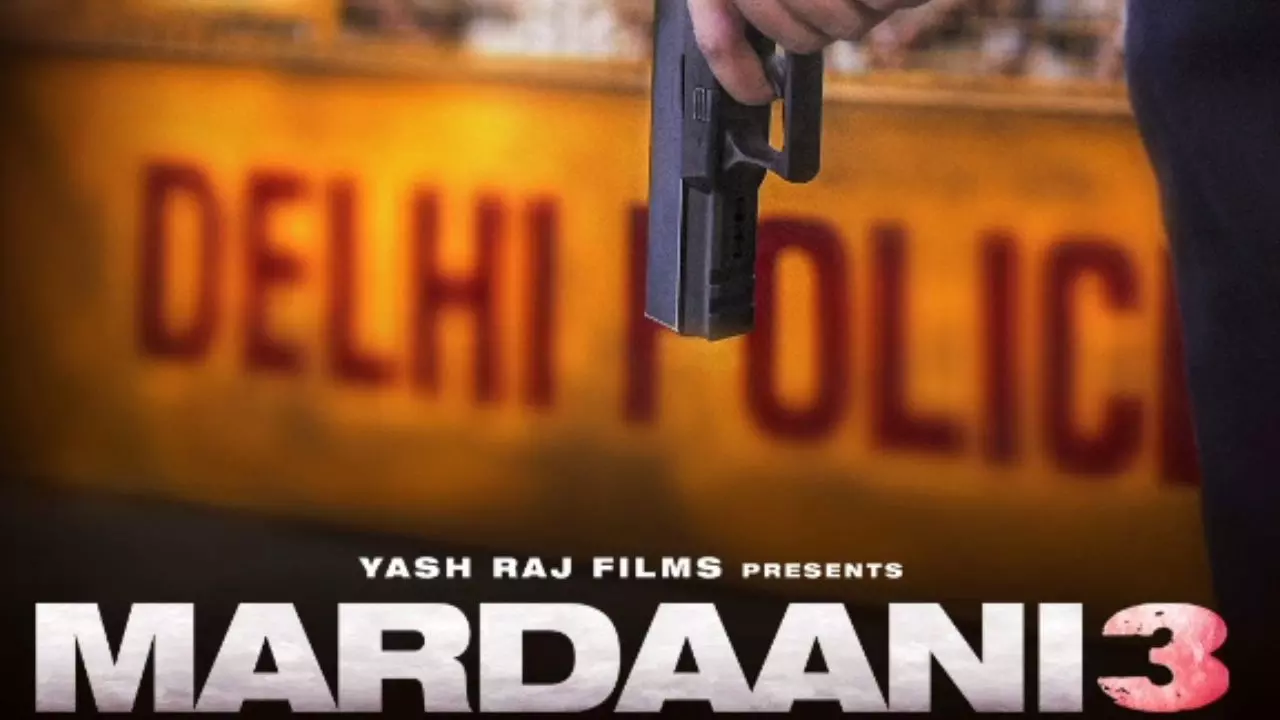 Mardaani 3 New Poster : अच्छाई और बुराई के बीच होगा महायुद्ध, हाथ में बंदूक थामे Rani Mukerji का इंटेंस लुक वायरल Mardaani 3 New Poster : अच्छाई और बुराई के बीच होगा महायुद्ध, हाथ में बंदूक थामे Rani Mukerji का इंटेंस लुक वायरल