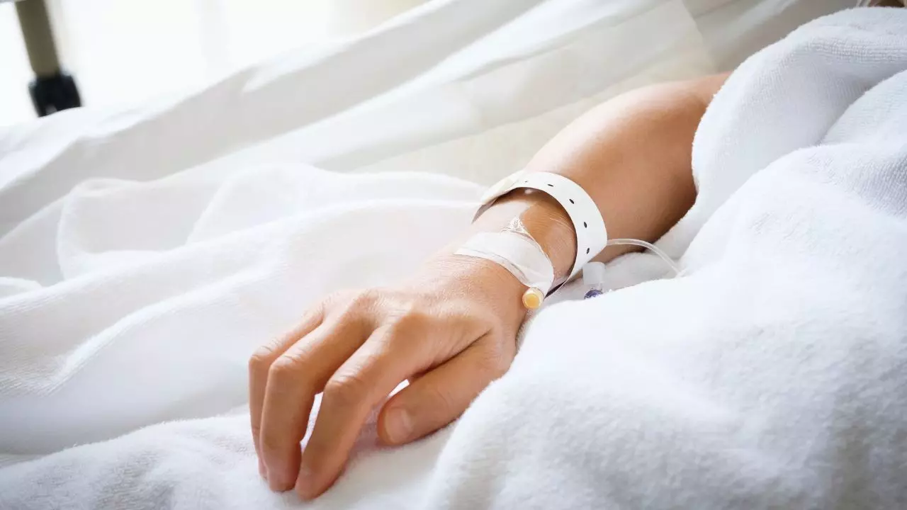 ड्यूटी कर रहे शख्स की शर्मनाक हरकत, अस्पताल में सोती महिला मरीज का छुआ प्राइवेट पार्ट, DSP ने कहा- आरोपी जल्द होगा गिरफ्तार