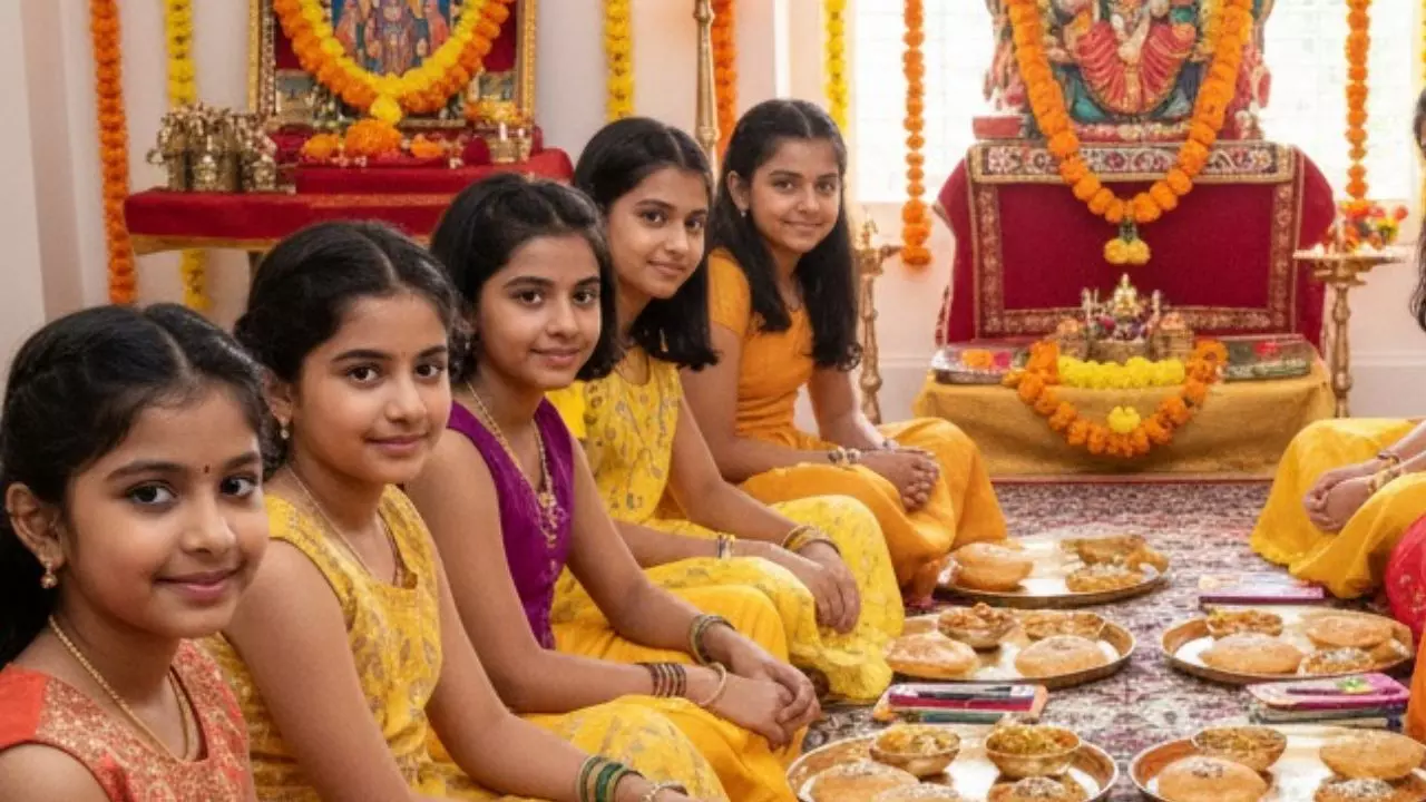 Navratri Kanya Pujan 2025: शारदीय नवरात्रि पर कब करें कन्या पूजन ? जानिए तिथि, शुभ मुहूर्त और महत्व