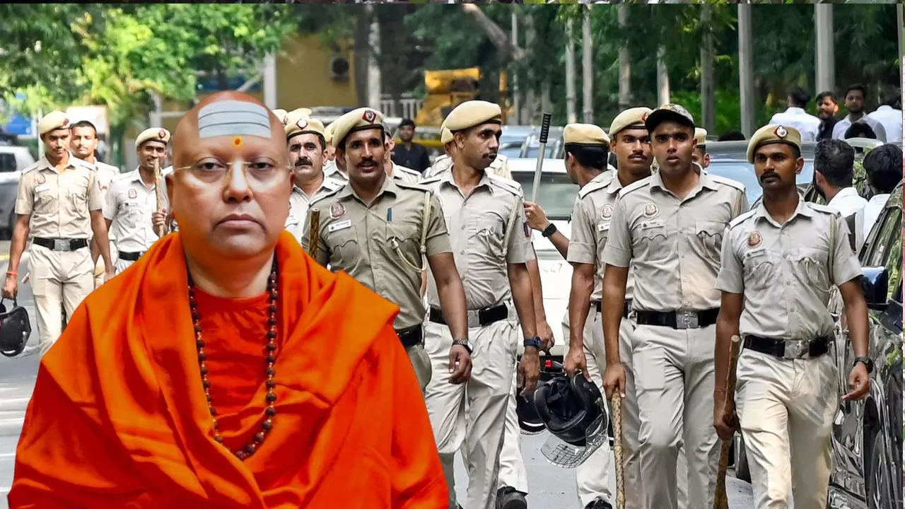 अश्लील मैसेज भेजे और... कौन है स्वामी चैतन्यानंद सरस्वती? जिसपर 17 छात्राओं ने लगाए यौन शोषण के गंभीर आरोप