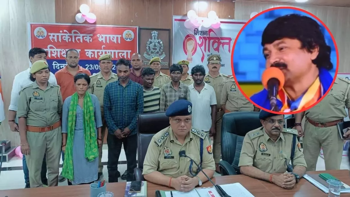 मां दुर्गा से इतनी नफरत क्यों? सरोज सरगम के बाद अब फुलेंदर साकेत का वीडियो हुआ वायरल, लोग बोले- अब इनकी बारी है चक्की पीसने की मां दुर्गा से इतनी नफरत क्यों? सरोज सरगम के बाद अब फुलेंदर साकेत का वीडियो हुआ वायरल, लोग बोले- अब इनकी बारी है चक्की पीसने की