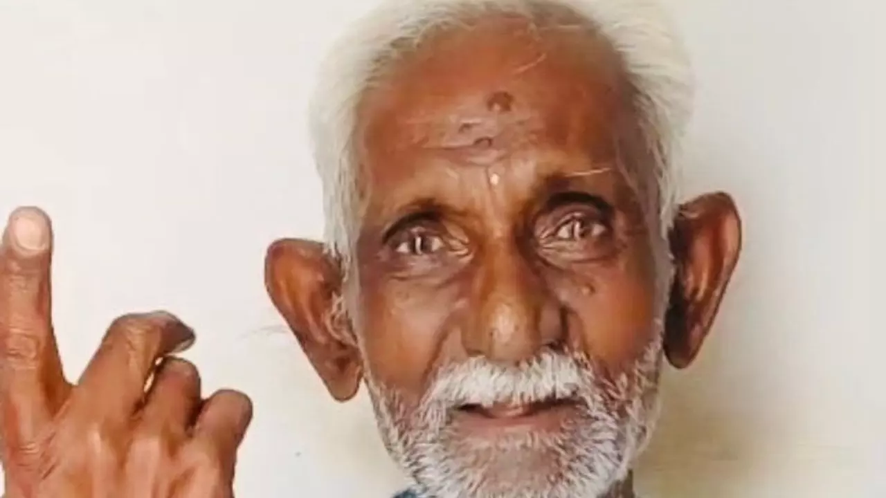 100 रुपये की रिश्वत के आरोप ने छीन ली जिंदगी, 39 साल बाद टूटी बेगुनाही की बेड़ियां, अब हाईकोर्ट ने कहा - आप बेगुनाह हैं 100 रुपये की रिश्वत के आरोप ने छीन ली जिंदगी, 39 साल बाद टूटी बेगुनाही की बेड़ियां, अब हाईकोर्ट ने कहा - आप बेगुनाह हैं