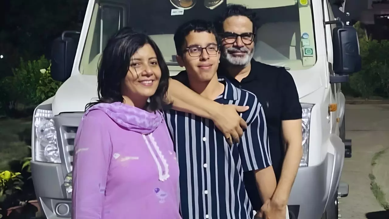 पेशे से डॉक्टर, यूएन में संभाला हेल्थ प्रोग्राम; जानें प्रशांत किशोर की पत्नी जाह्नवी दास की कहानी पेशे से डॉक्टर, यूएन में संभाला हेल्थ प्रोग्राम; जानें प्रशांत किशोर की पत्नी जाह्नवी दास की कहानी