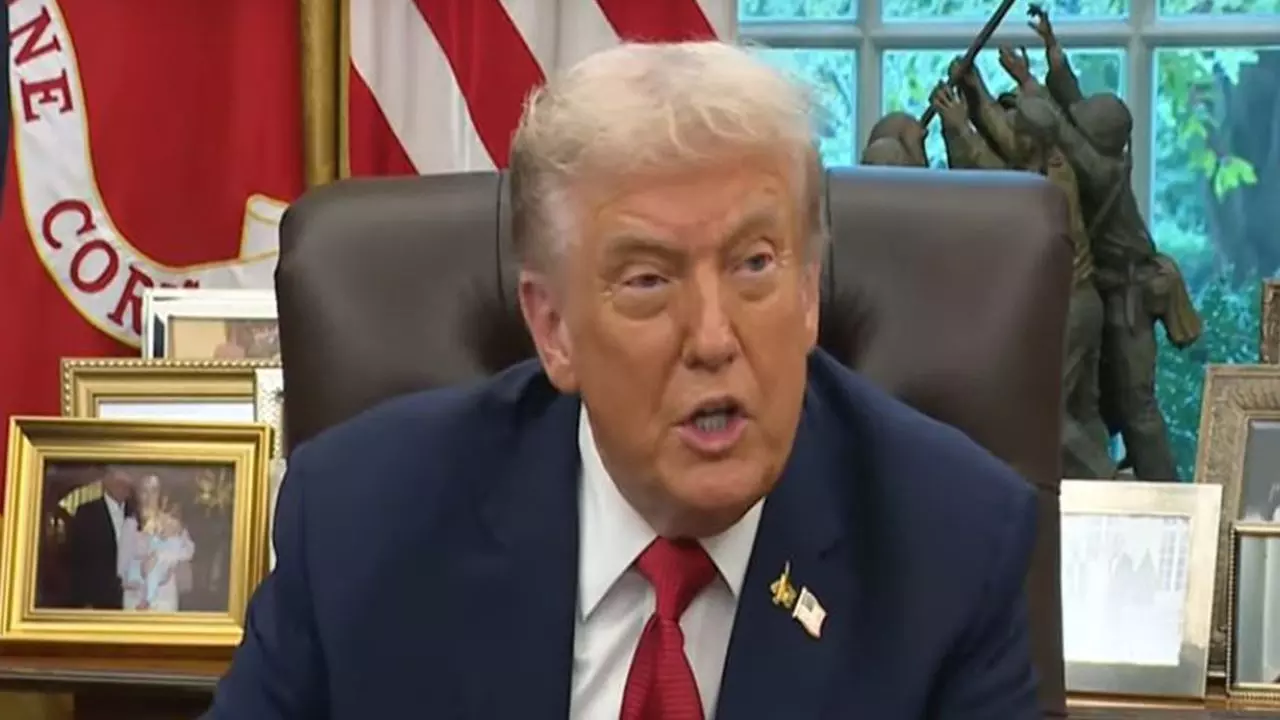 ब्रांडेड दवाओं पर 100%, रसोई कैबिनेट पर 50%...ट्रंप के नए एलान में किसके लिए कितना टैरिफ? भारत को भी हो सकता है नुकसान