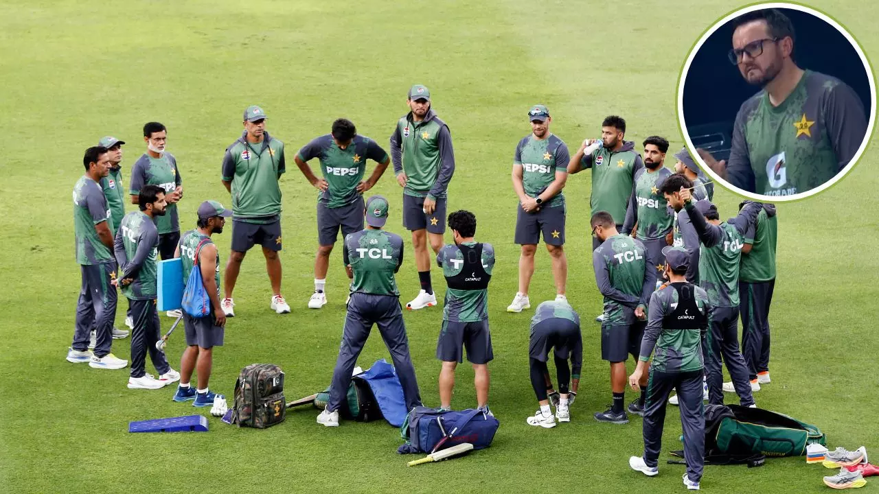 Asia Cup 2025 Final: पाकिस्‍तान के कोच माइक हेसन मान रहे कमजोरी, टीम को दे डाली नसीहत, कहा - अगर जीतना है तो...