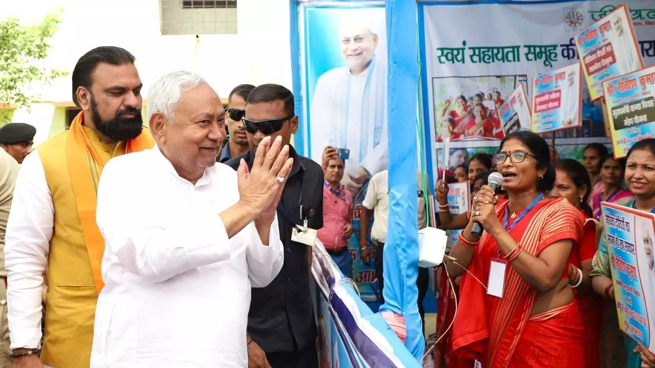 बिहार की कहानी बदल रही है : भागलपुर में मुख्यमंत्री नीतीश कुमार ने NDA कार्यकर्ताओं को दिखाए विकास के रंग