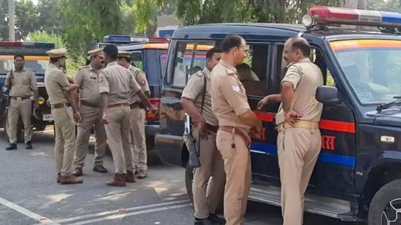 मां के सामने पांच साल के बच्चे का सिर धड़ से किया अलग, फिर गुस्साई भीड़ ने आरोपी को दे दी ये सजा मां के सामने पांच साल के बच्चे का सिर धड़ से किया अलग, फिर गुस्साई भीड़ ने आरोपी को दे दी ये सजा