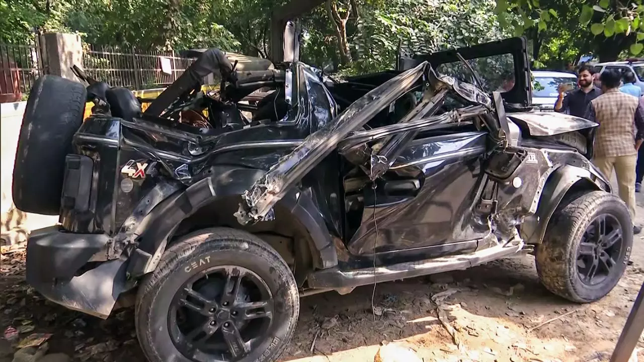 शान की सवारी या मौत की... Thar चलाने वालों के सिर पर कौन सा भूत सवार होता है?