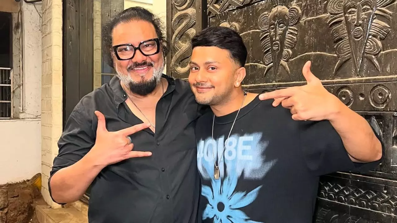 कम वोट नहीं बल्कि Smile Darbar ने कराई बेटे Awez Darbaar की वॉलंटरी एग्जिट? एक्स गर्लफ्रेंड लेंगी वाइल्ड कार्ड एंट्री