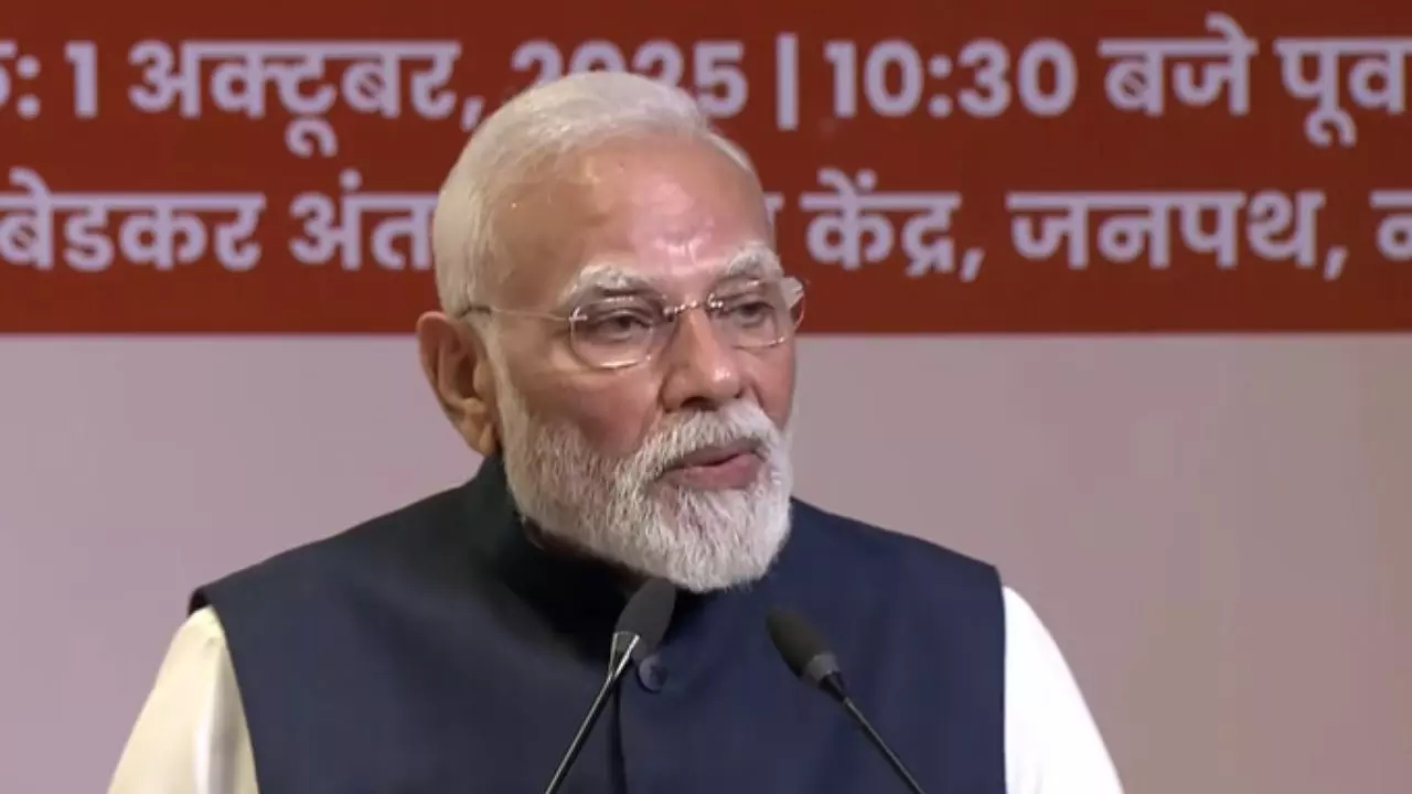 RSS @100: संघ का भाव एक ही रहा- राष्ट्र प्रथम... डाक टिकट और 100 रुपये का सिक्का जारी, पढ़ें पीएम मोदी की 10 बड़ी बातें RSS @100: संघ का भाव एक ही रहा- राष्ट्र प्रथम... डाक टिकट और 100 रुपये का सिक्का जारी, पढ़ें पीएम मोदी की 10 बड़ी बातें