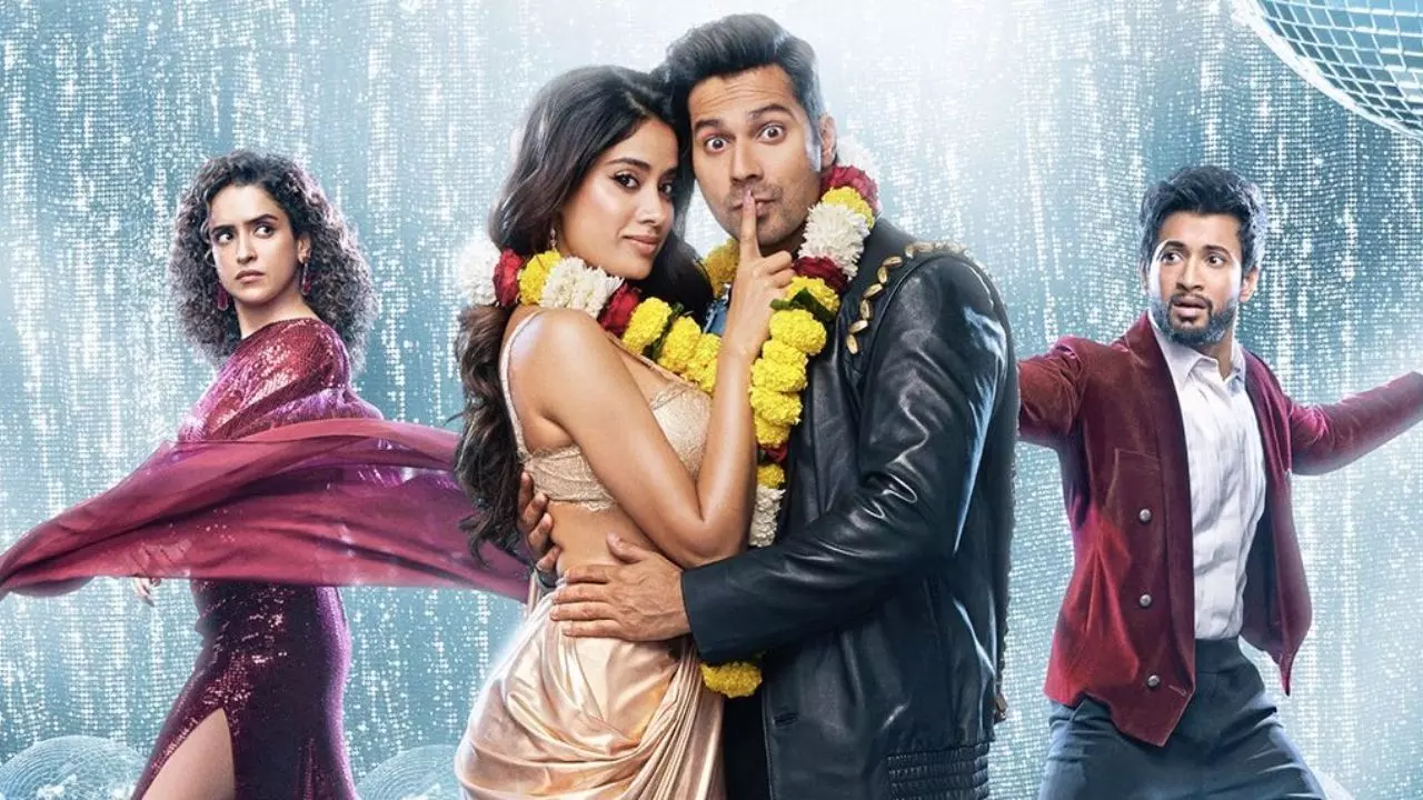 Sunny Sanskari Ki Tulsi Kumari X Review : कितनी एंटरटेनर पैकेज है फिल्म! दर्शकों ने दिए 3.5 स्टार
