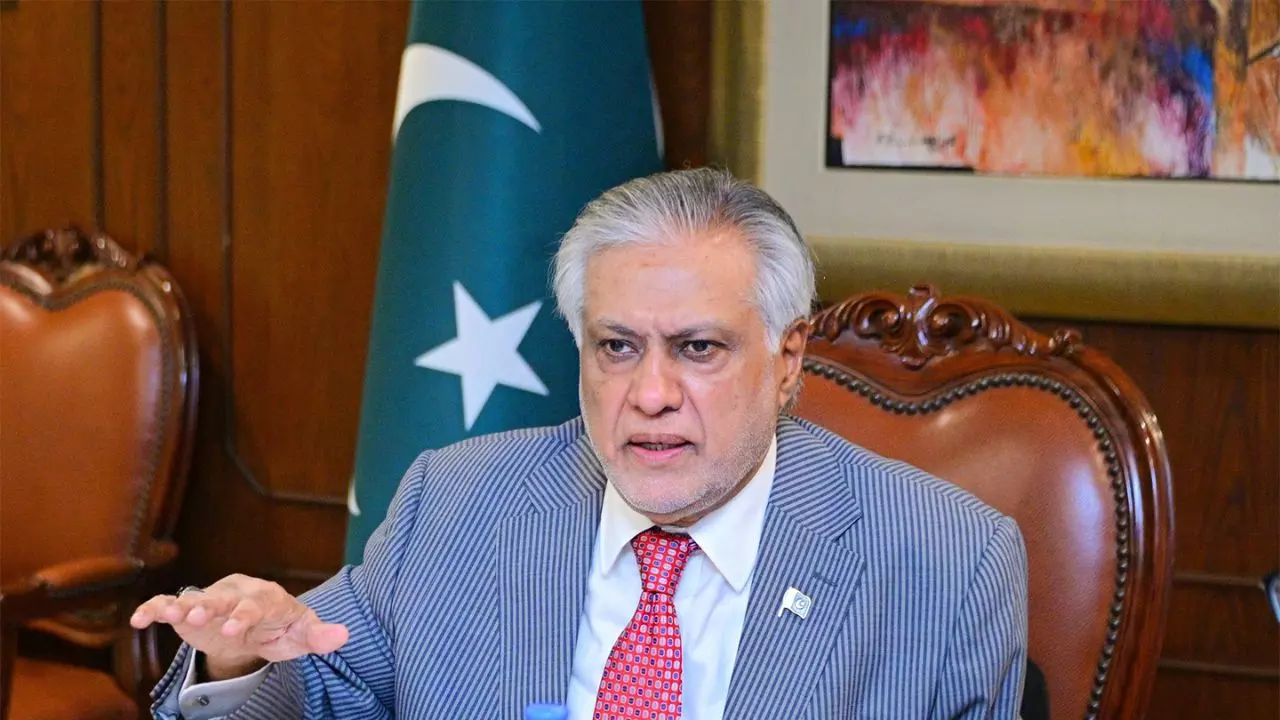 PAK विदेश मंत्री डार ने संसद में कहा- ट्रंप का 20-पॉइंट गाजा शांति प्रस्ताव हमारा नहीं, इस्लामाबाद ने बताया असली सच