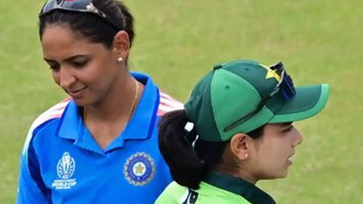 IND W Vs PAK W मैच में गजब का ब्लंडर! Fatima Sana ने बोला Tails आया Head, फिर भी टॉस जीत गया पाकिस्तान-VIDEO IND W Vs PAK W मैच में गजब का ब्लंडर! Fatima Sana ने बोला Tails आया Head, फिर भी टॉस जीत गया पाकिस्तान-VIDEO