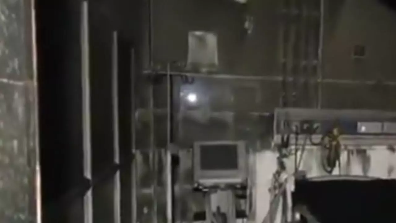 जयपुर SMS अस्पताल के ट्रॉमा सेंटर में कैसे लगी भीषण आग? अब तक 8 मरीजों की मौत, परिजनों ने लगाया ये आरोप- Video