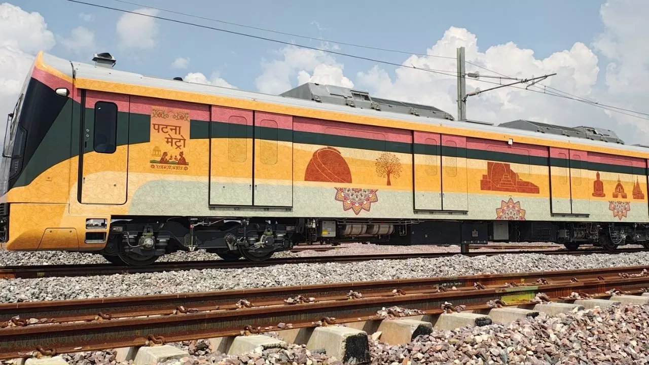 बिहार चुनाव से पहले पटना की जनता को मिलेगी सौगात, CM नीतीश कुमार 6 अक्टूबर को करेंगे मेट्रो का उद्घाटन, जानें खासियत