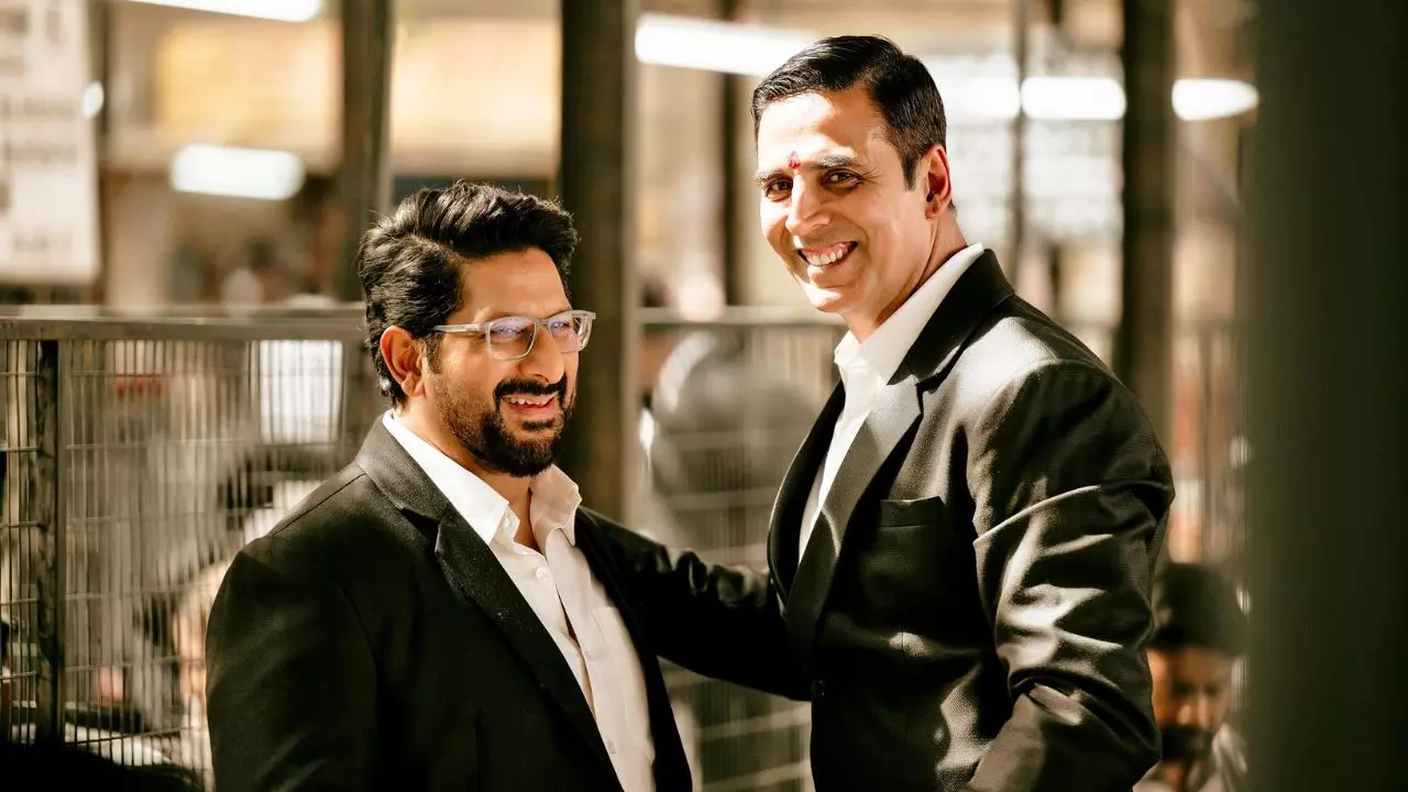 तीसरे हफ़्ते में भी बरकरार Jolly LLB 3 का जलवा, कलेक्शन पहुंचा ₹100 करोड़ के पार तीसरे हफ़्ते में भी बरकरार Jolly LLB 3 का जलवा, कलेक्शन पहुंचा ₹100 करोड़ के पार