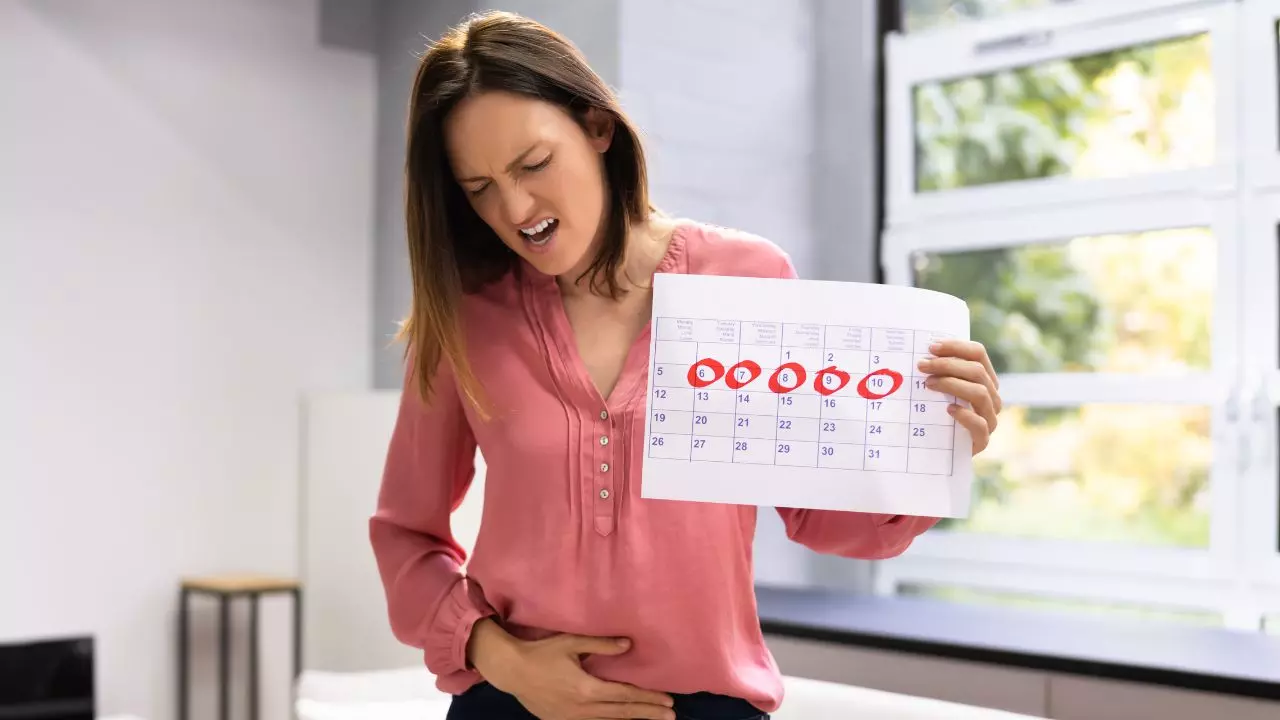 कर्नाटक में अब महिलाओं को मिलेगी Period Leave! CM सिद्धारमैया जल्द ले सकते हैं फैसला कर्नाटक में अब महिलाओं को मिलेगी Period Leave! CM सिद्धारमैया जल्द ले सकते हैं फैसला