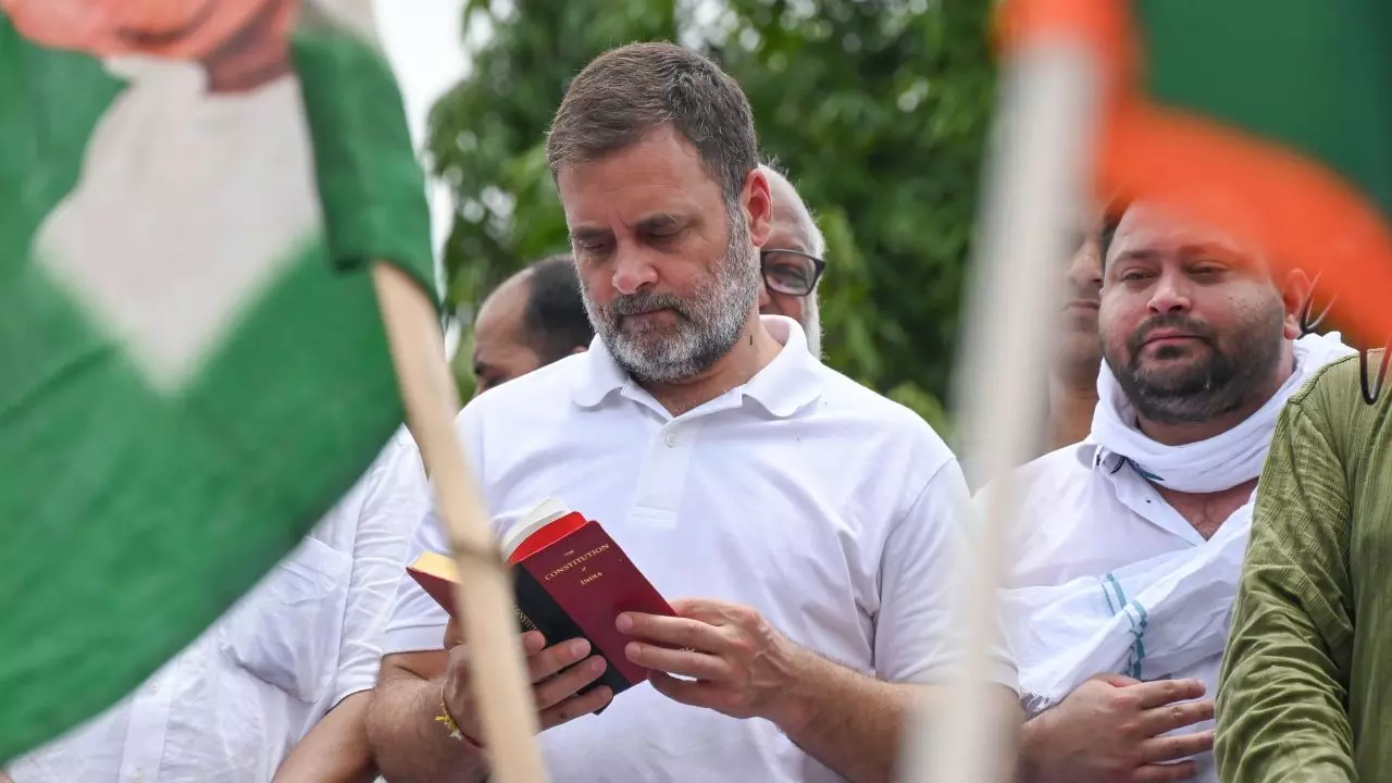 बिहार चुनाव 2025: क्या खटाई में पड़ रही तेजस्वी यादव की सीएम दावेदारी? इन पांच सीटों पर अटक रही कांग्रेस-आरजेडी की बात बिहार चुनाव 2025: क्या खटाई में पड़ रही तेजस्वी यादव की सीएम दावेदारी? इन पांच सीटों पर अटक रही कांग्रेस-आरजेडी की बात