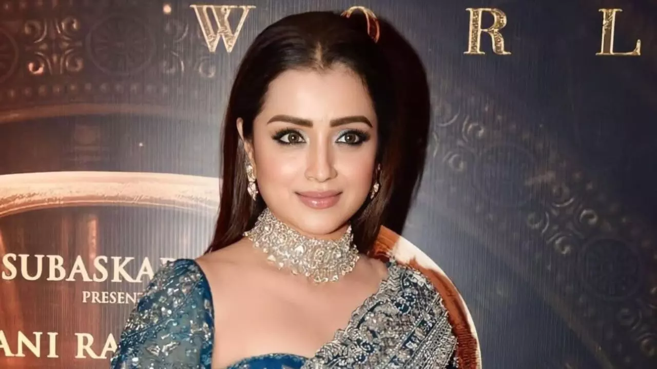 42 की उम्र में दुलहनियां बनेंगी Trisha Krishnan, चंडीगढ़ के बिजनेसमैन से रचा रही है शादी? 42 की उम्र में दुलहनियां बनेंगी Trisha Krishnan, चंडीगढ़ के बिजनेसमैन से रचा रही है शादी?