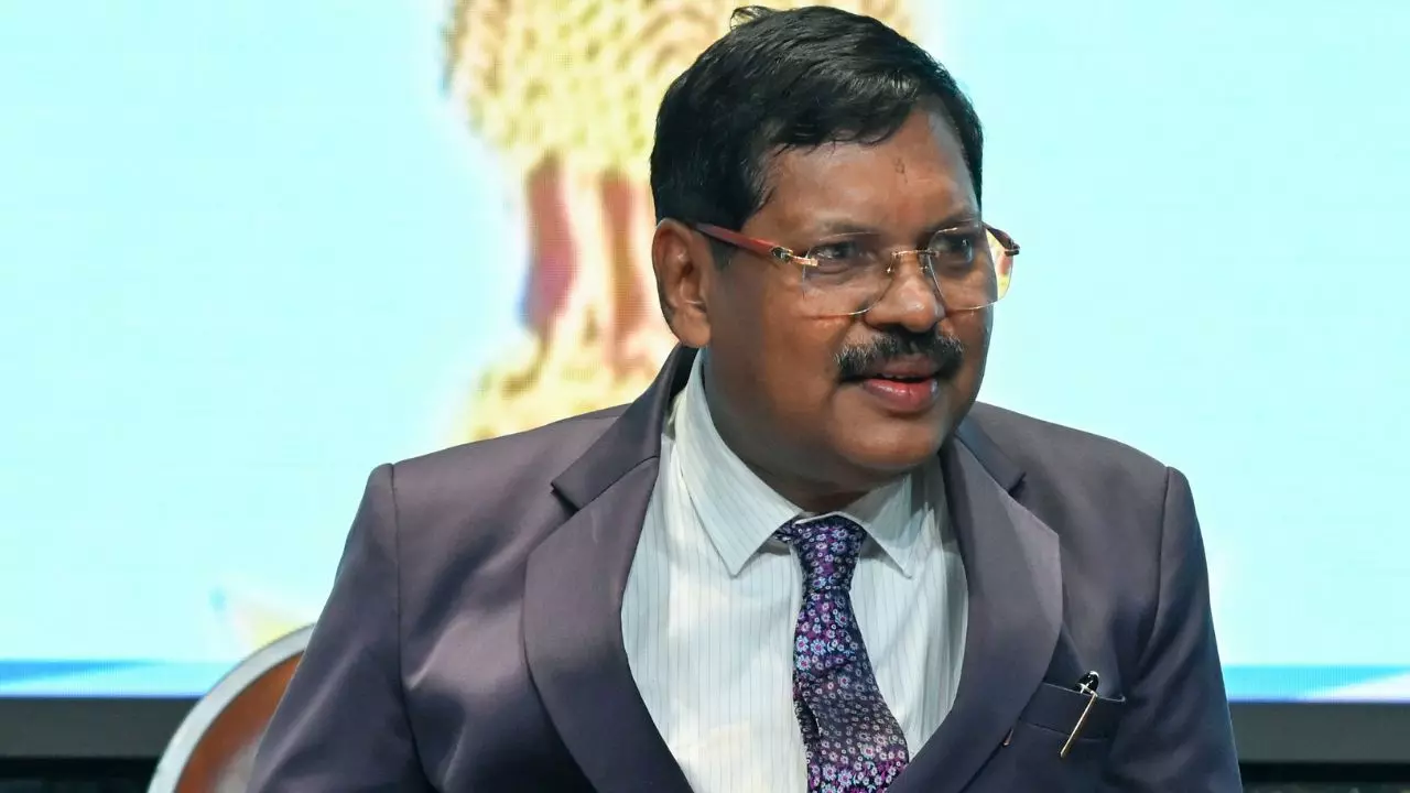 भारत में अब भी हो रहा लड़कियों का खतना... जानें CJI गवई ने क्यों जताई चिंता भारत में अब भी हो रहा लड़कियों का खतना... जानें CJI गवई ने क्यों जताई चिंता