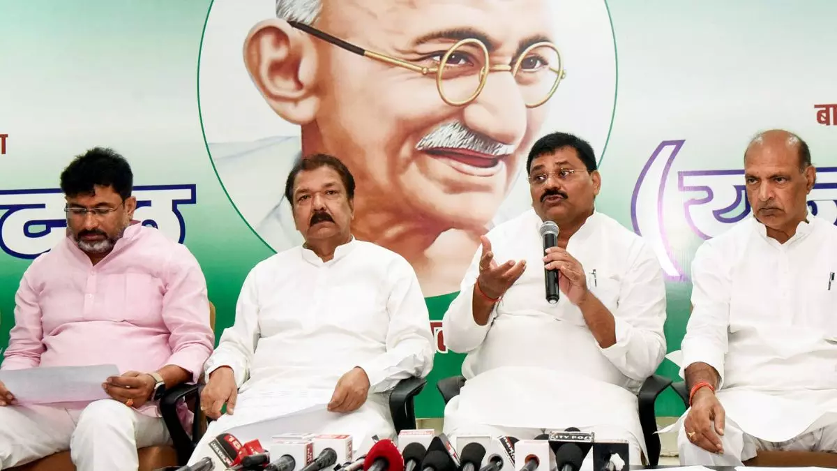 NDA में अपनी-अपनी ढपली अपना-अपना राग! साझा प्रेस कॉन्फ्रेंस रद्द, JDU ने 5 उम्मीदवारों को दिया टिकट; क्या गठबंधन में पड़ गई दरार? NDA में अपनी-अपनी ढपली अपना-अपना राग! साझा प्रेस कॉन्फ्रेंस रद्द, JDU ने 5 उम्मीदवारों को दिया टिकट; क्या गठबंधन में पड़ गई दरार?