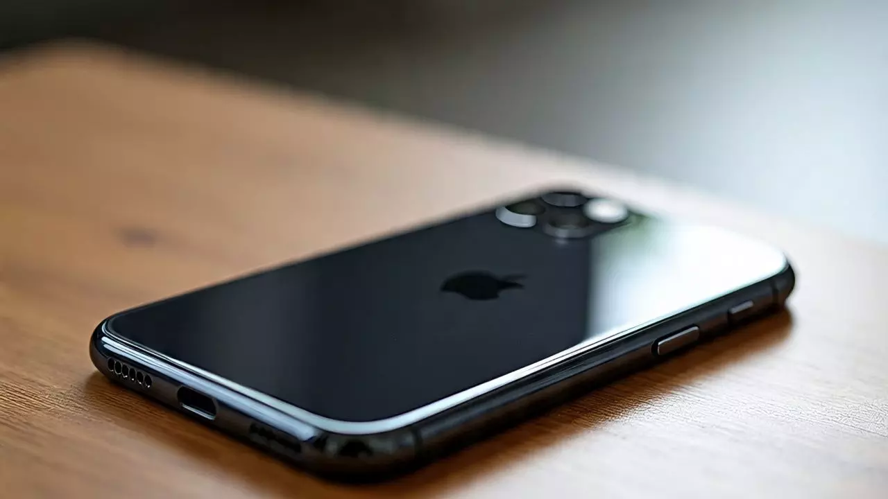 लाखों का खर्चा करके घर न ले आएं नकली iPhone, ऐसे करें पहचान