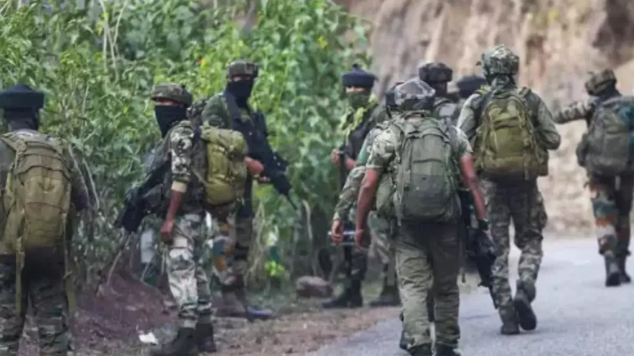 Jammu: किश्तवाड़ में एनकाउंटर, दो जवान शहीद और दो घायल, इलाके में सर्च ऑपरेशन जारी