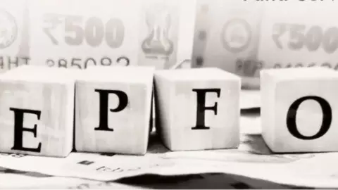 अब PF निकालना Online पेमेंट जितना आसान! अप्रैल से UPI के जरिए निकासी संभव, लेकिन ये ₹25 हजार की लिमिट का पेंच क्‍यों?