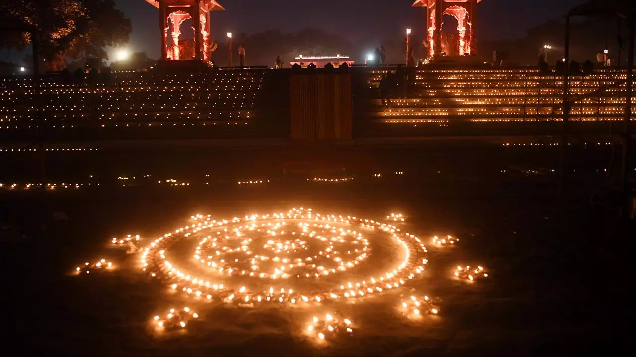 दिवाली कब मनाएं 20 या 21 अक्टूबर? जानिए सही तिथि और लक्ष्मी पूजन का शुभ मुहूर्त