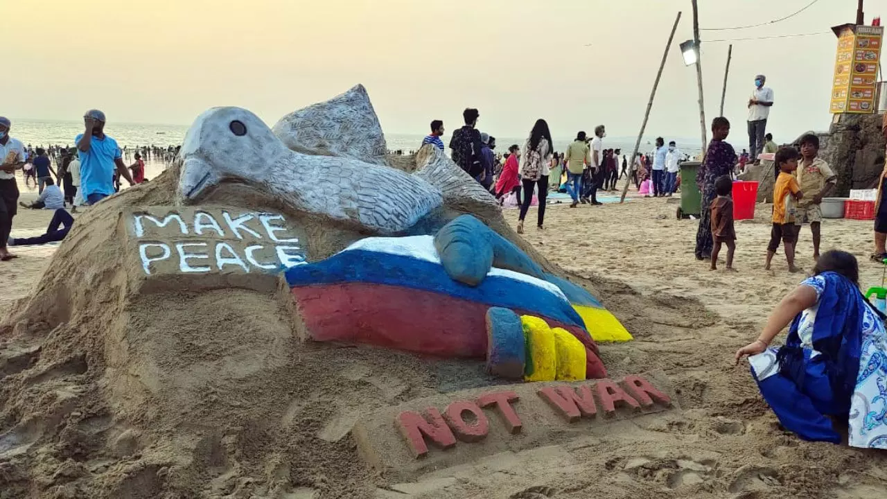 हमसे 15 घंटे काम करवाया, गुलामों जैसा व्यवहार किया, यूक्रेन युद्ध में फंसा युवक की घर वापसी, सुनाई आपबीती