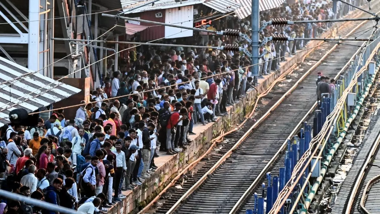 अब बिना रिजर्वेशन के करें बेफिक्र यात्रा! IRCTC ने शुरू की 10 नई ट्रेनें, देख लें अपने शहर का रूट