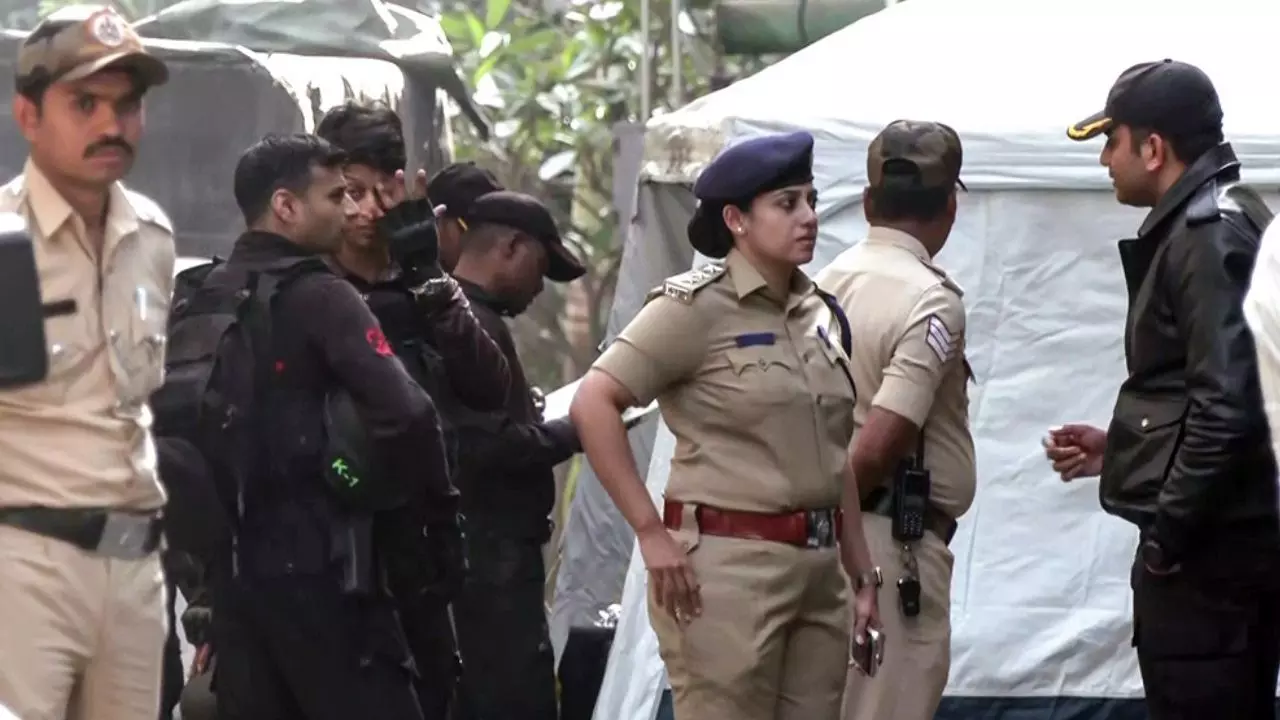 पत्नी, बेटी और भतीजी को उतारा मौत के घाट, फिर खून से सना चाकू लेकर पुलिस स्टेशन पहुंच गया शख्‍स