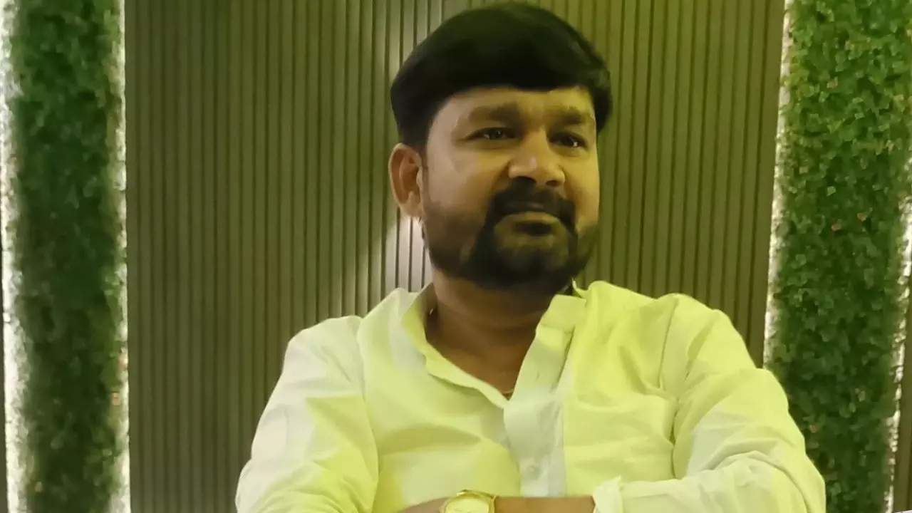 बदले के मूड में हेमंत! नामांकन भरने के बाद झारखंड पुलिस ने RJD कैंडिडेट को किया अरेस्ट, 21 साल पहले क्या किया था कांड? बदले के मूड में हेमंत! नामांकन भरने के बाद झारखंड पुलिस ने RJD कैंडिडेट को किया अरेस्ट, 21 साल पहले क्या किया था कांड?