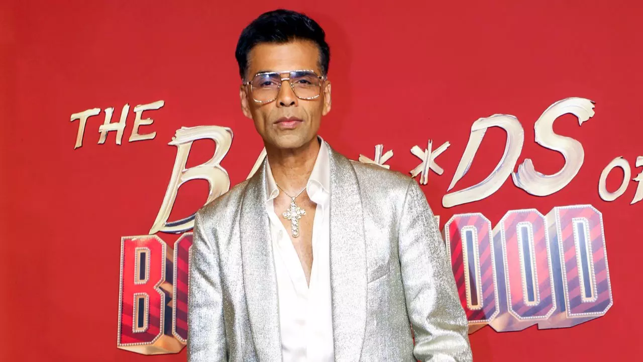 क्या है Body Dysmorphia? जिससे जूझ रहे हैं डायरेक्टर-प्रोड्यूसर Karan Johar, आईना देखने में भी होती है तकलीफ क्या है Body Dysmorphia? जिससे जूझ रहे हैं डायरेक्टर-प्रोड्यूसर Karan Johar, आईना देखने में भी होती है तकलीफ