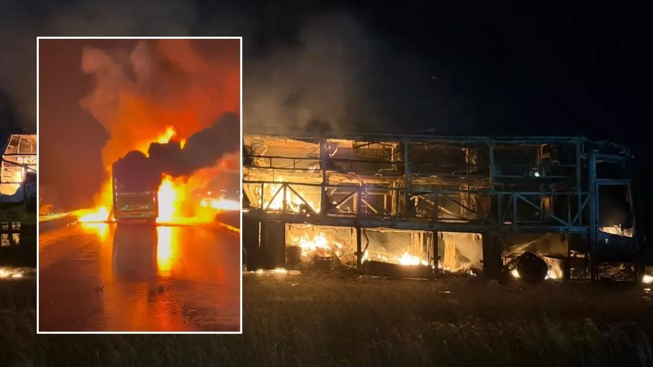 कर्नूल में लग्जरी बस में लगी आग, मारे गए कम से कम 20 लोग; सीएम नायडू ने जताया शोक- देखें हादसे का Video