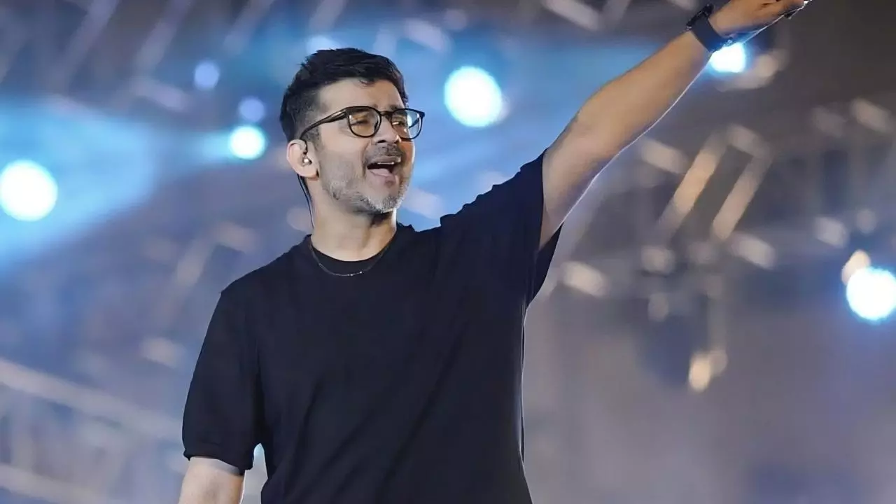 कौन है बॉलीवुड सिंगर Sachin Sanghvi? महिला से यौन उत्पीड़न के आरोप में गिरफ्तार