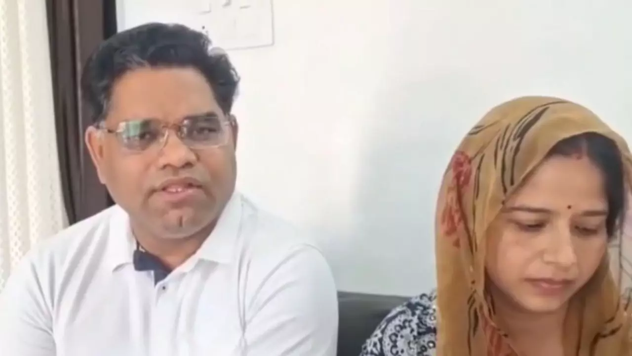 मैंने क्या गलती कर दी....सस्पेंड होने के बाद फूटफूटकर रोए SDM छोटूलाल शर्मा, विवादों से पुराना नाता