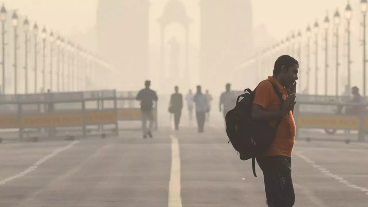 Weather Update : उत्तर भारत में ठंड की दस्तक, केरल और ओडिशा में भारी बारिश का हाई अलर्ट