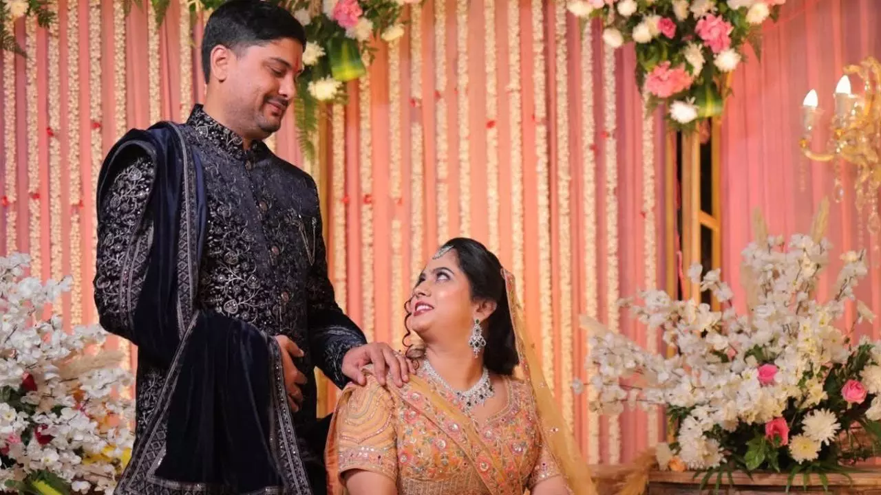 4 साल तक यौन संबंध, 26 मिनट का अश्लील वीडियो... मंगेतर कांग्रेस नेता पूनम के साथ शादी से पहले सपा नेता दीपक पर GF ने लगाए ये आरोप