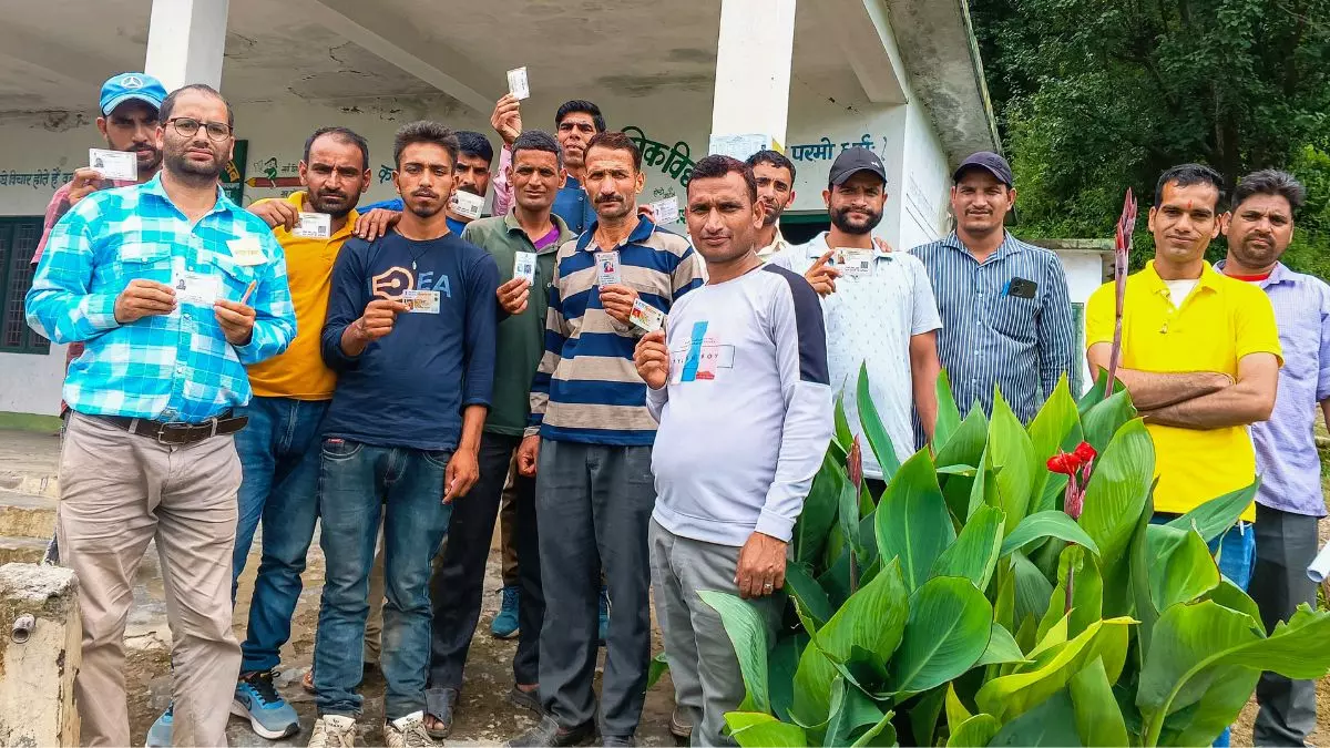 फेज 2 में UP-बंगाल समेत 12 राज्यों में होगा SIR... चुनाव आयोग का बड़ा एलान, कहा- आज रात 12 बजे फ्रीज कर दी जाएगी मतदाता सूची