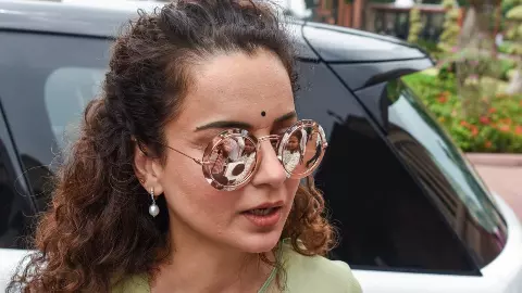 बठिंडा कोर्ट में कंगना रनौत ने 2020 के विवादित ट्वीट पर क्यों मांगी माफी? कहा- मीम रीट्वीट किया था, किसी का अपमान नहीं बठिंडा कोर्ट में कंगना रनौत ने 2020 के विवादित ट्वीट पर क्यों मांगी माफी? कहा- मीम रीट्वीट किया था, किसी का अपमान नहीं