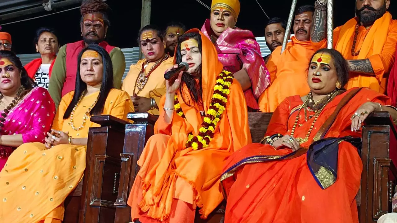 आतंकवादी नहीं है अंडरवर्ल्ड डॉन दाऊद इब्राहिम, उसे गलत समझा गया... गोरखपुर में बोलीं ममता कुलकर्णी; मचा बवाल