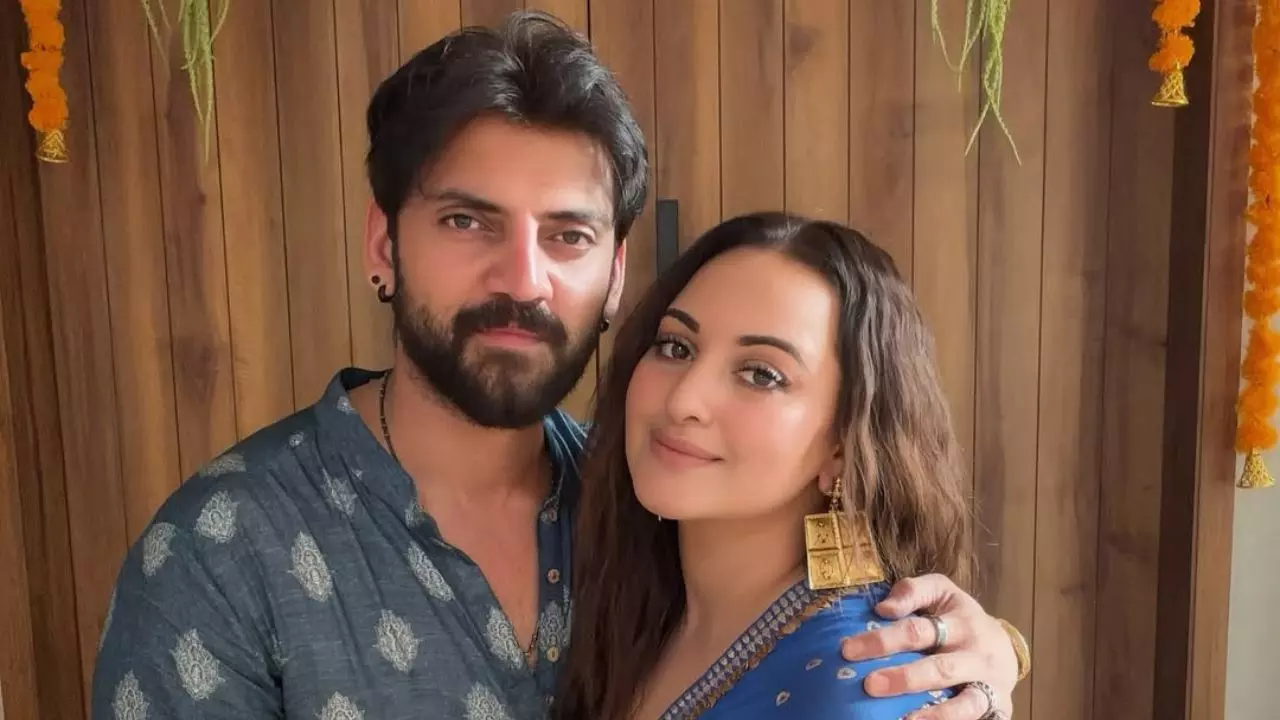 नजर में विश्वास रखती हैं Sonakshi Sinha, इस वजह से छुपाया रिश्ता; एक हफ्ते में ही Zaheer Iqbal दे बैठी दिल नजर में विश्वास रखती हैं Sonakshi Sinha, इस वजह से छुपाया रिश्ता; एक हफ्ते में ही Zaheer Iqbal दे बैठी दिल